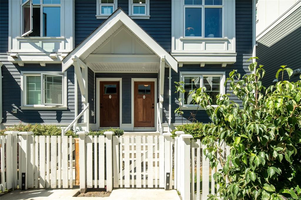 Fifth View of 3092 Washington Ave, Victoria, BC, V9A 0J5