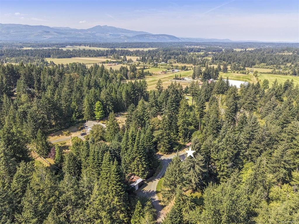Fourth View of 2400 Clark Rd, Courtenay, BC, V9J 1T1