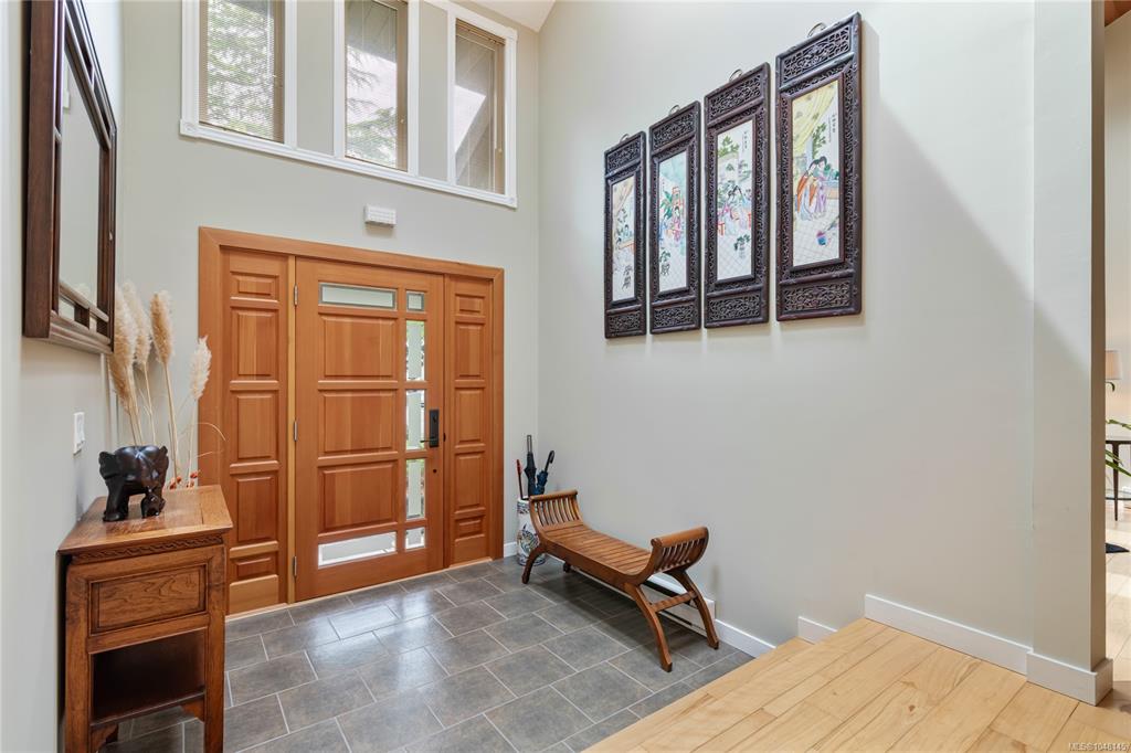 Fifth View of 4021 Dawnview Cres, Saanich, BC, V8N 5P7