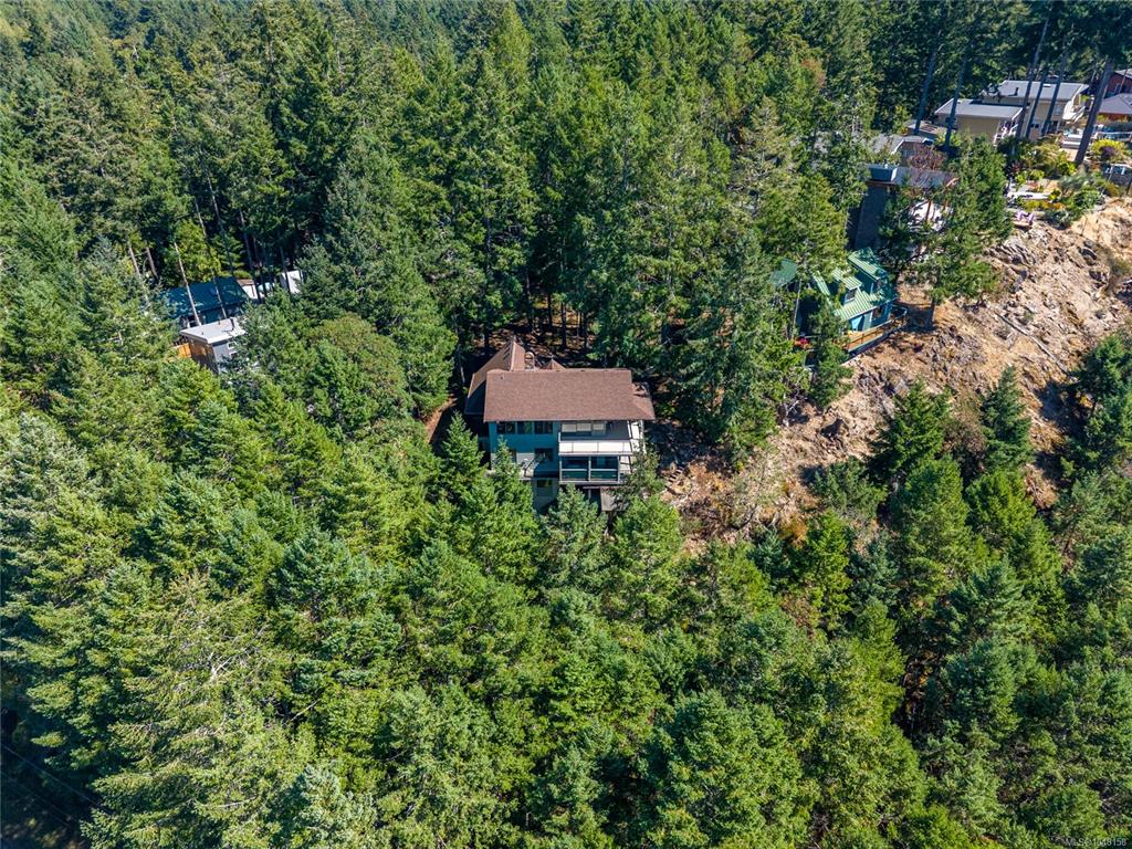 Fifth View of 3703 Frigate Rd, Pender Island, BC, V0N 2M2