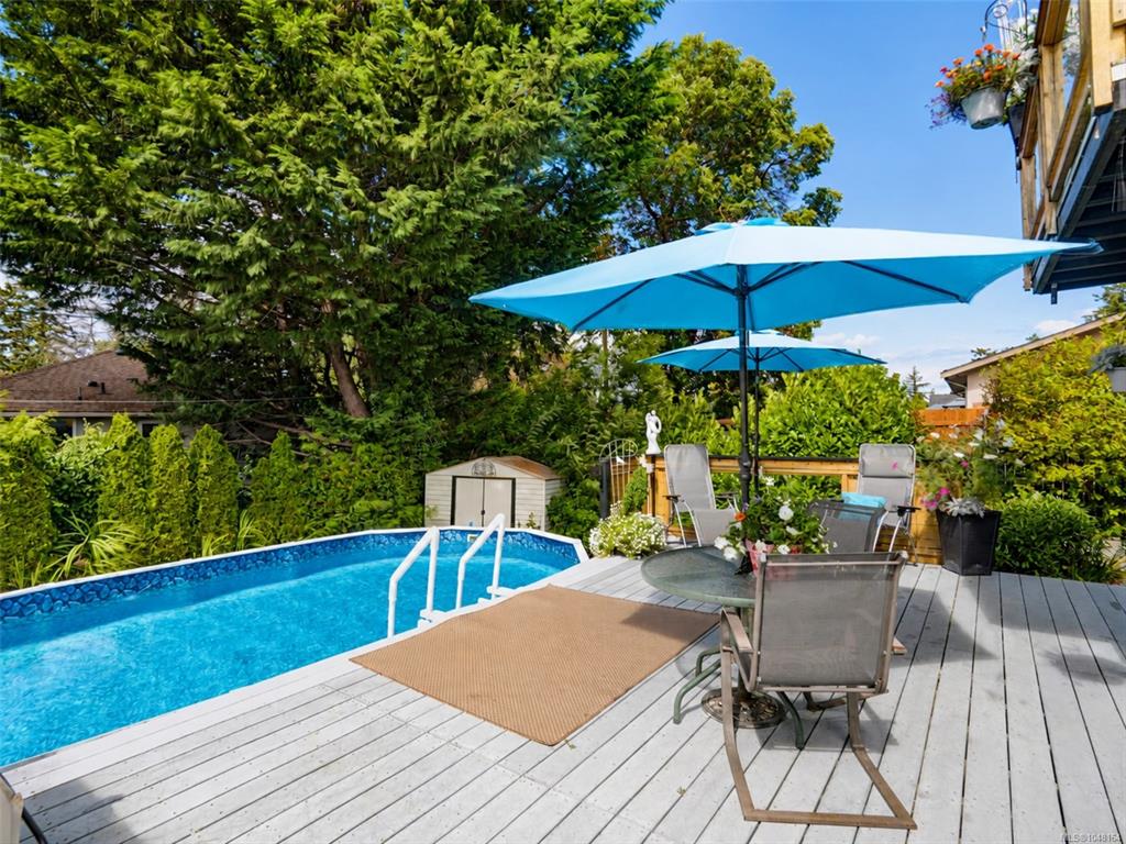 Fourth View of 904 Rankin Rd, Esquimalt, BC, V9A 6V6