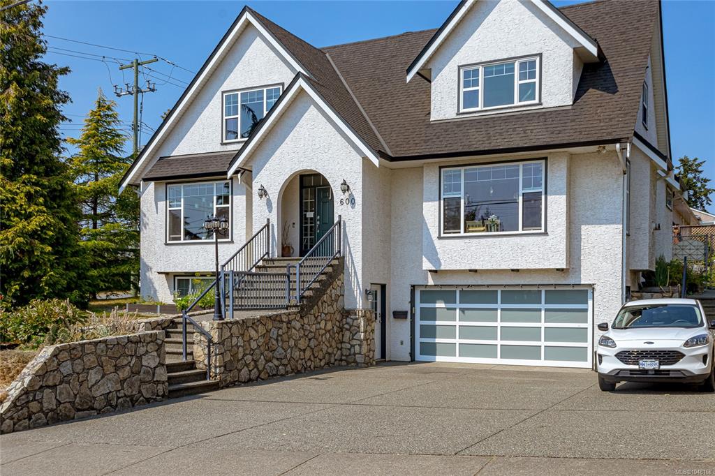 Third View of 600 Judah St, Saanich, BC, V8Z 2K2