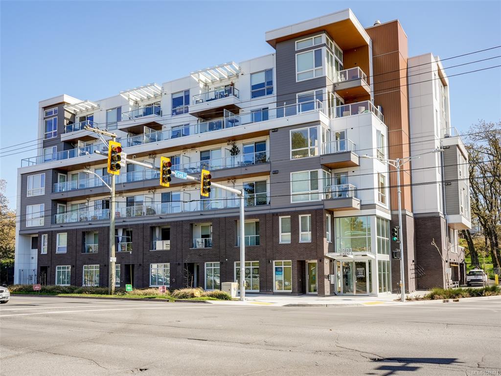 1301 Hillside Ave, 1048171, BC,