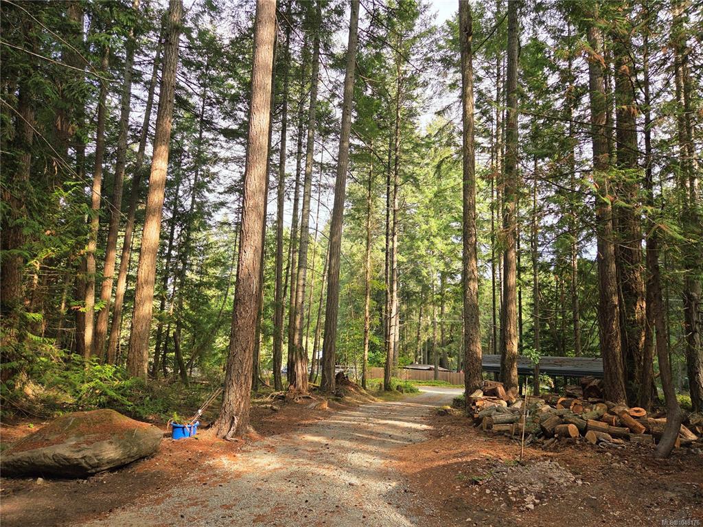 Third View of 323 Davis Rd, Gabriola Island, BC, V0R 1X1
