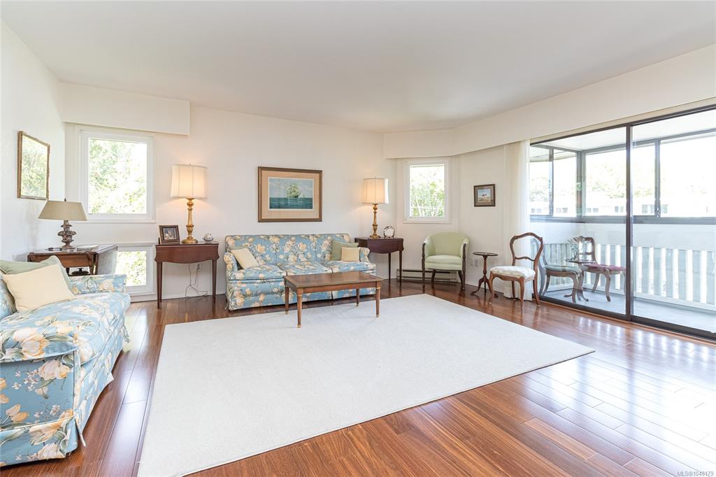 Fourth View of 1145 Hilda St, Victoria, BC, V8V 2Z5