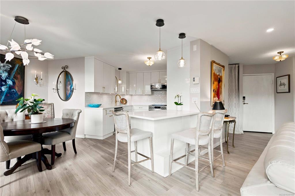 225 Belleville St, 1048189, BC,