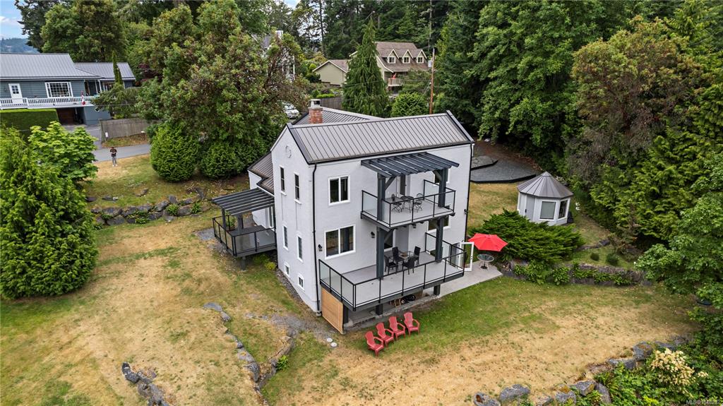 Third View of 5025 Genoa Bay Rd, Duncan, BC, V9L 5Y6