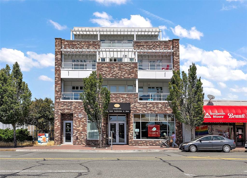 Second View of 2348 Beacon Ave, The Alouette, Sidney, BC, V8L 1X3