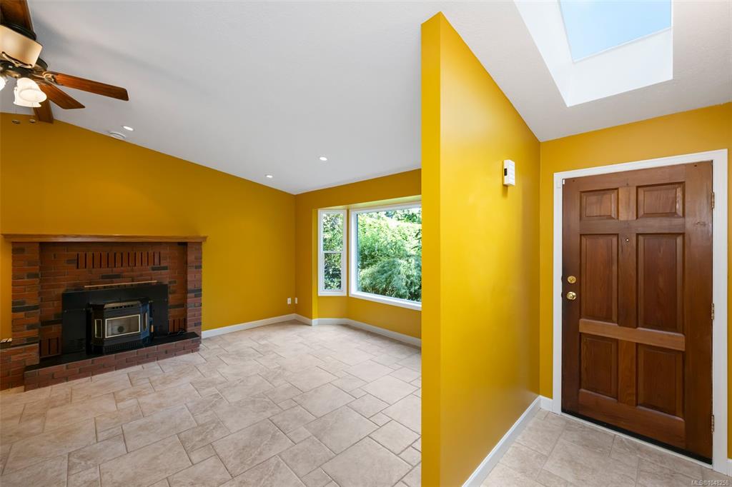 Fourth View of 3334 Wishart Pl, Colwood, BC, V9C 3N3