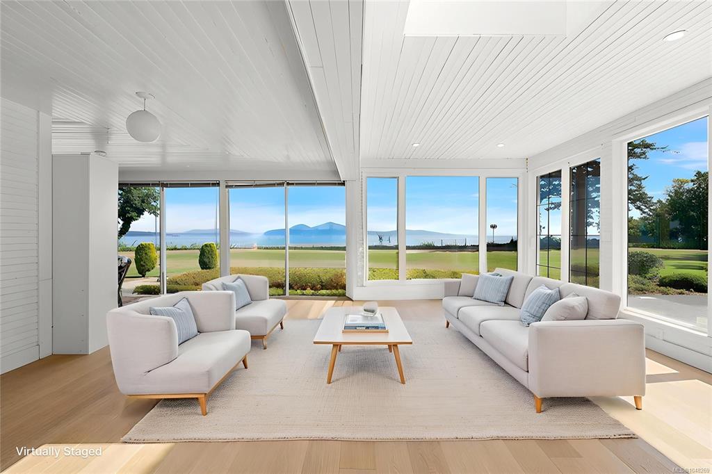 Fifth View of 3190 Martindale Rd, Central Saanich, BC, V8M 1W6
