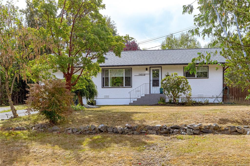 Third View of 1610 Glen Rd, Cowichan Bay, BC, V0R 1N1