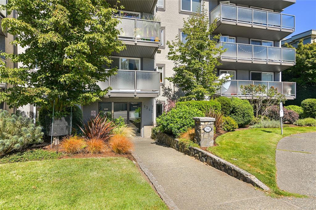 Second View of 1342 Hillside Ave, Victoria, BC, V8T 2B4