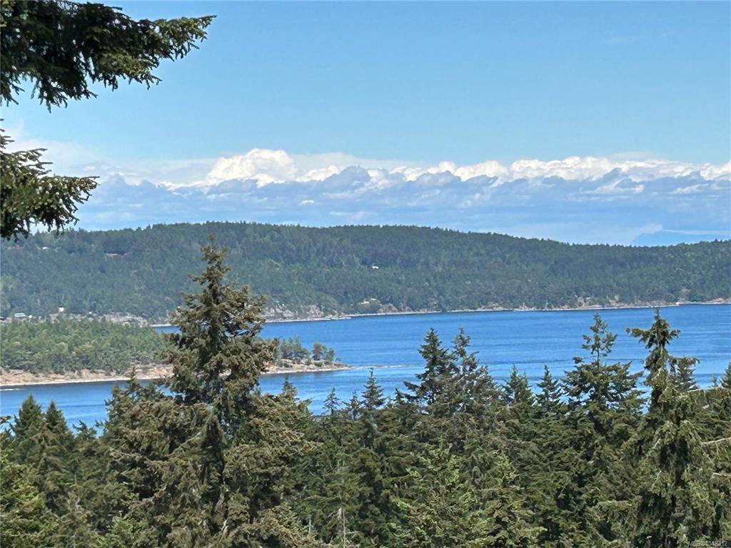 Third View of 129 Mariko Pl, Salt Spring, BC, V8K 1E1
