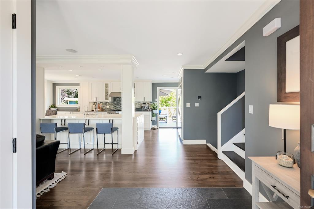 Fourth View of 1762 Midgard Ave, Saanich, BC, V8P 2Y7