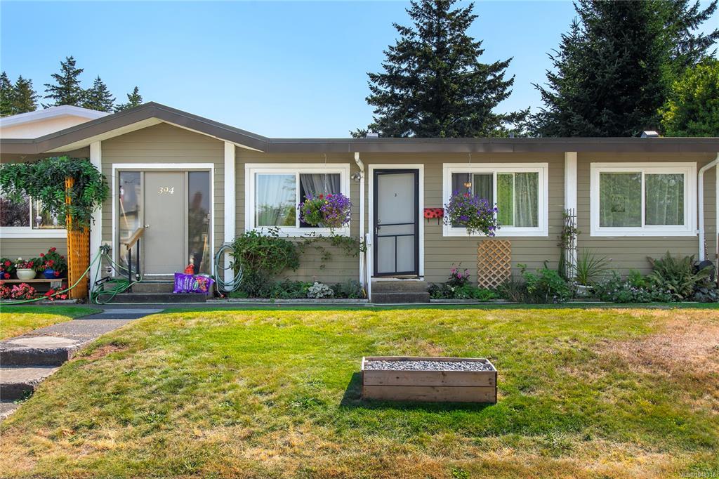 Third View of 394 Cedar St, Campbell River, BC, V9W 2V2