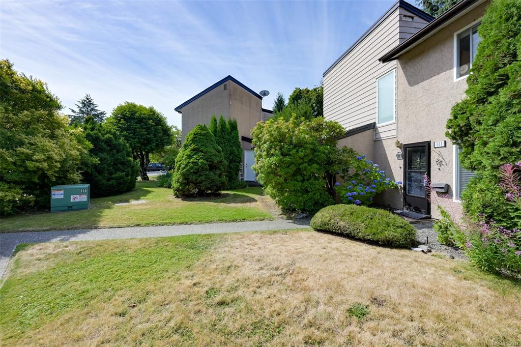 Fifth View of 2860 Sooke Lake Rd, Canyon Park Estates, Langford, BC, V9B 4R3