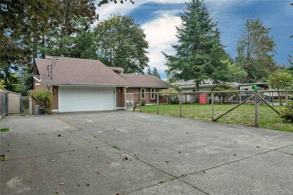 Fourth View of 8930 Mclarey Ave, Black Creek, BC, V9J 1A3