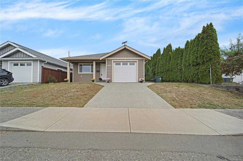 4453 9th Ave, 1048340, BC,