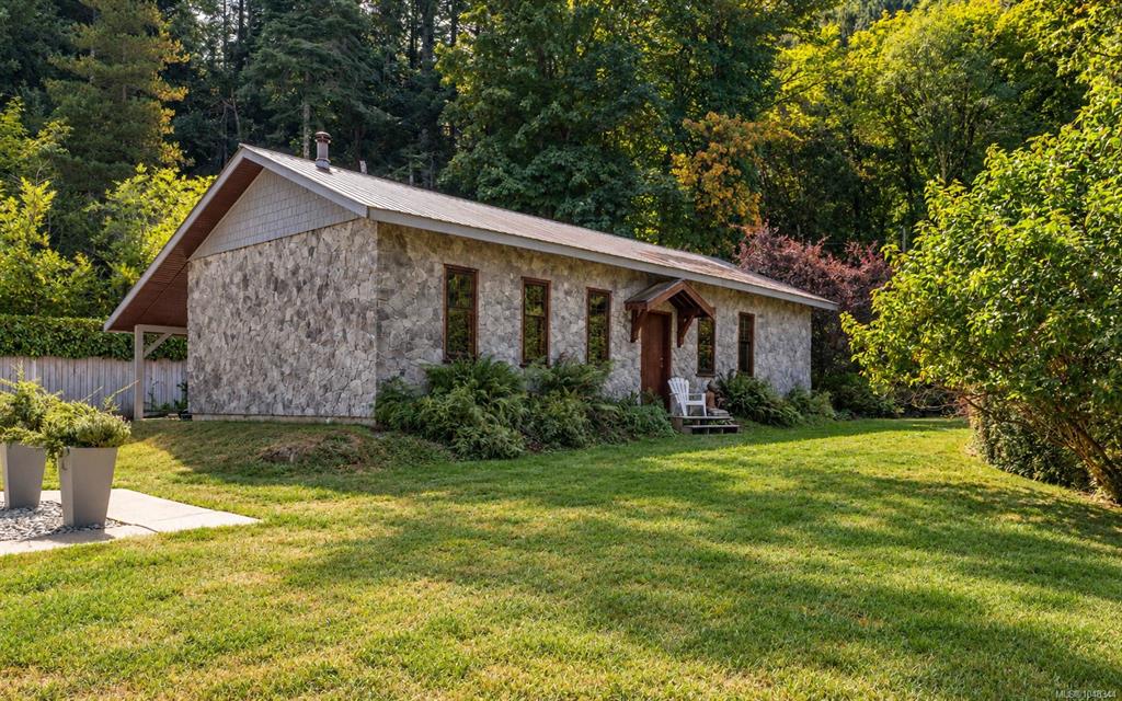 Fifth View of 6009 Genoa Bay Rd, Duncan, BC, V9L 5Y5