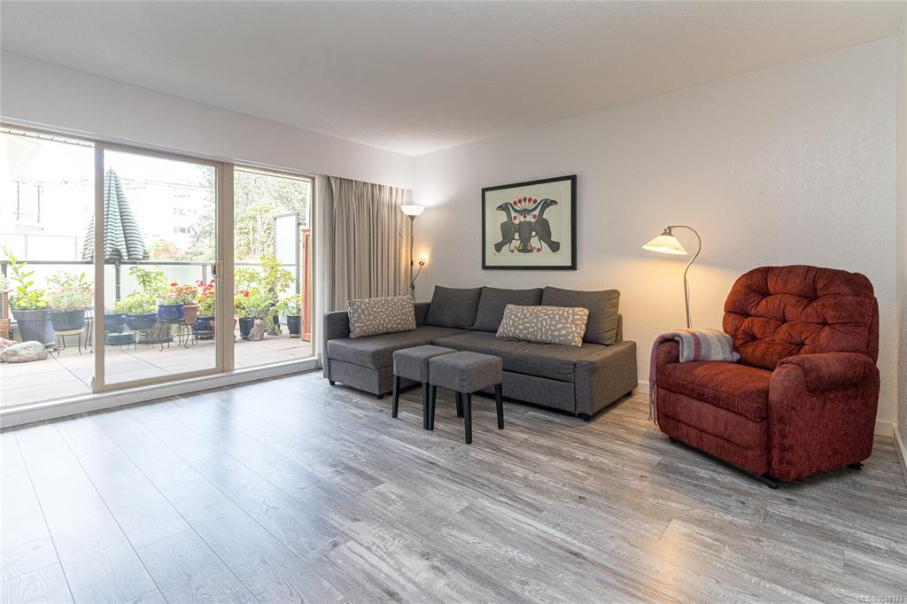 Fifth View of 1545 Pandora Ave, Stadacona Centre, Victoria, BC, V8R 6R1