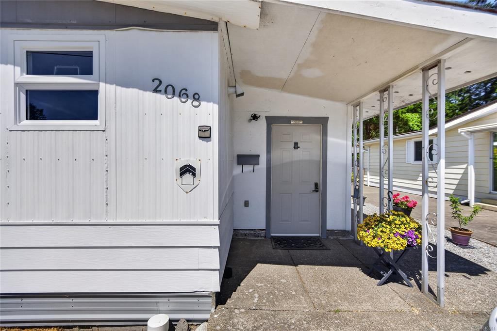Fifth View of 2068 4th St E, Courtenay, BC, V9N 6V8