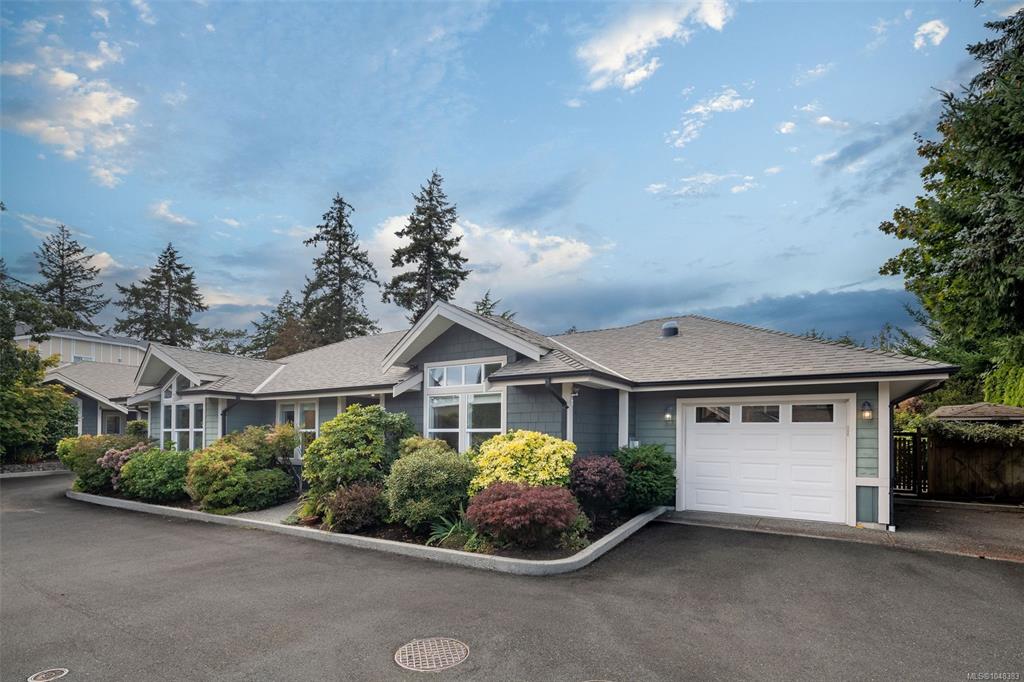 707 Greenlea Dr, 1048383, BC,