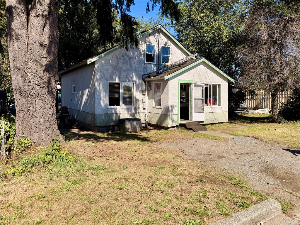 Third View of 1600 17th Ave, Campbell River, BC, V9W 4L4