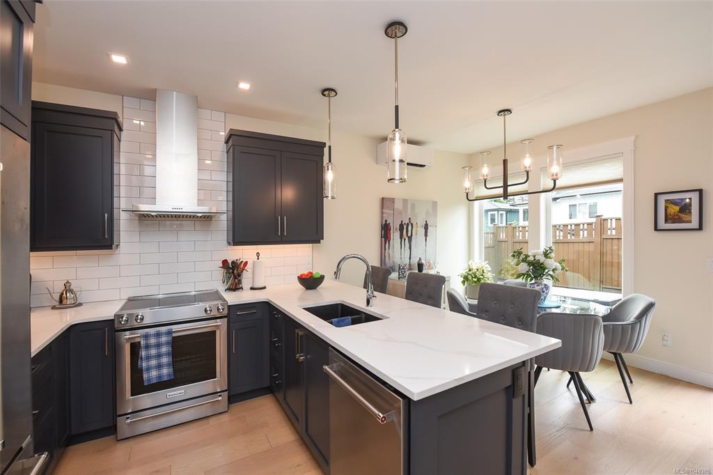 Fifth View of 468 Anderton Rd, Cypress Grove, Comox, BC, V9M 2A5