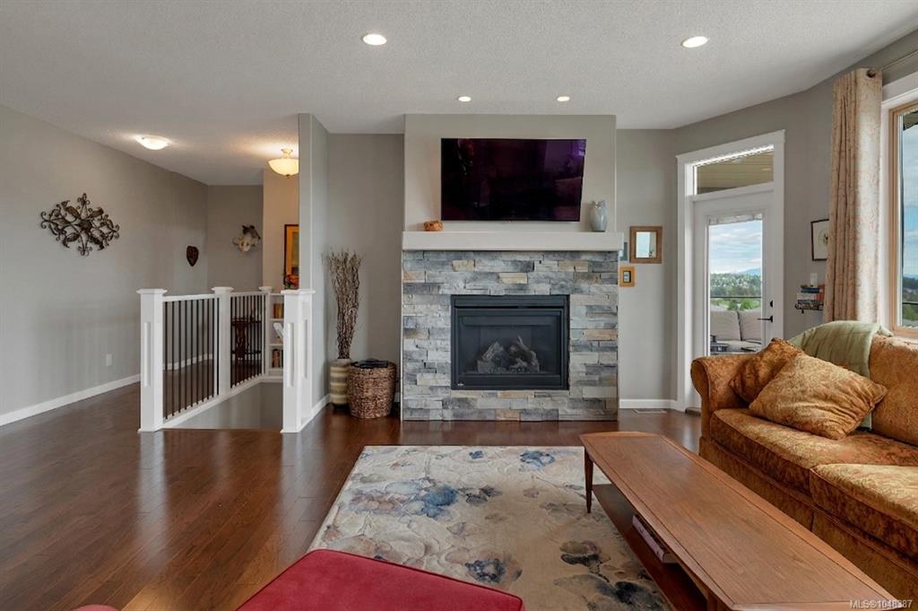 Fifth View of 885 Timberline Dr, Campbell River, BC, V9H 0A8