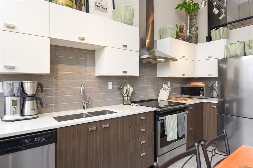 Fifth View of 1978 Cliffe Ave, Courtenay, BC, V9N 2L1