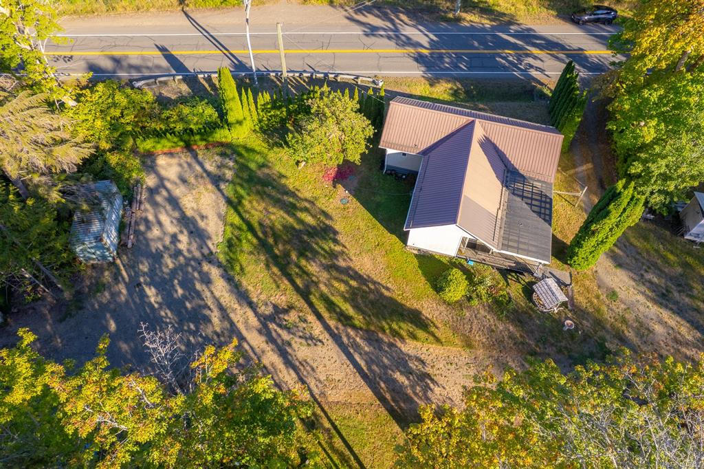 Fifth View of 8331 Island Hwy S, Fanny Bay, BC, V0R 1V0