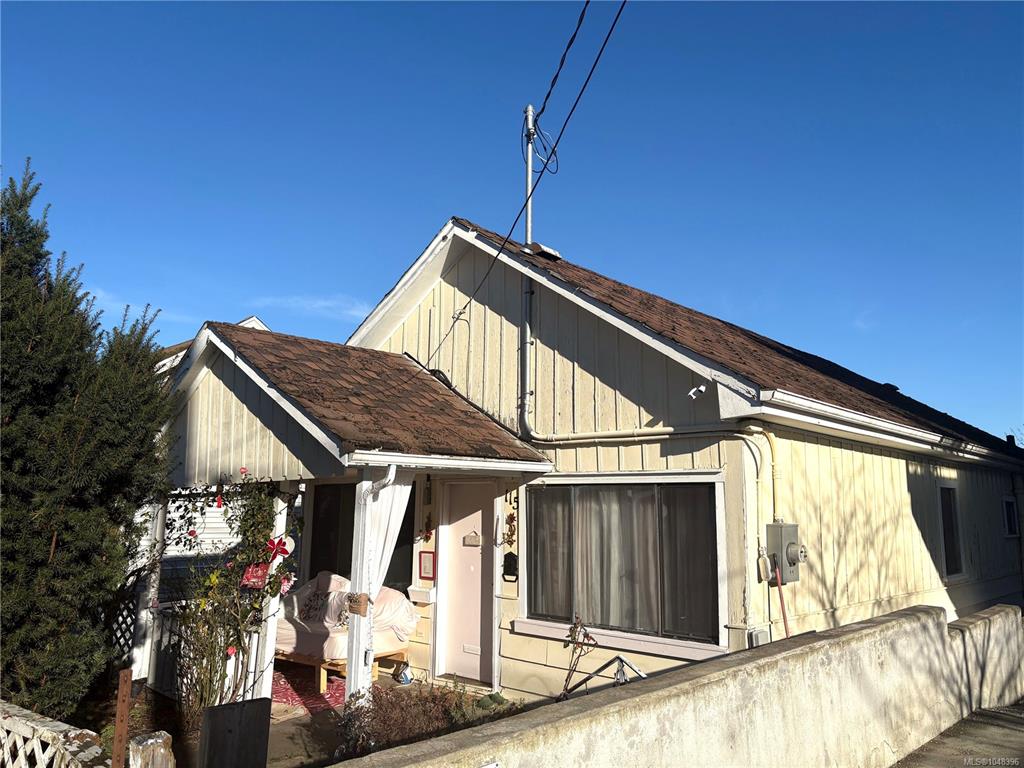 Fourth View of 115 Haliburton St, Nanaimo, BC, V9R 4V9