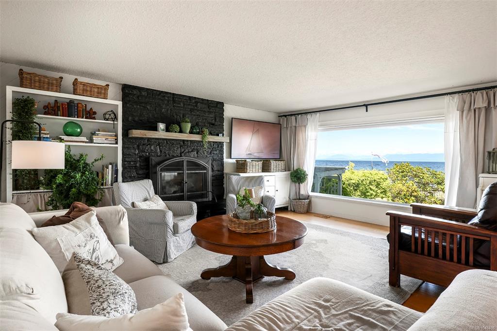 Third View of 1442 Wilkinson Rd, Comox, BC, V9M 4B3