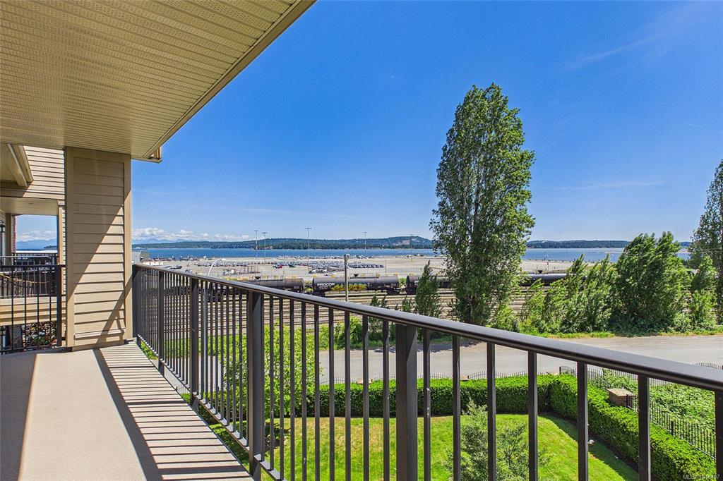 Fourth View of 104 Esplanade St, ROBINS GROVE, Nanaimo, BC, V9R 0G6