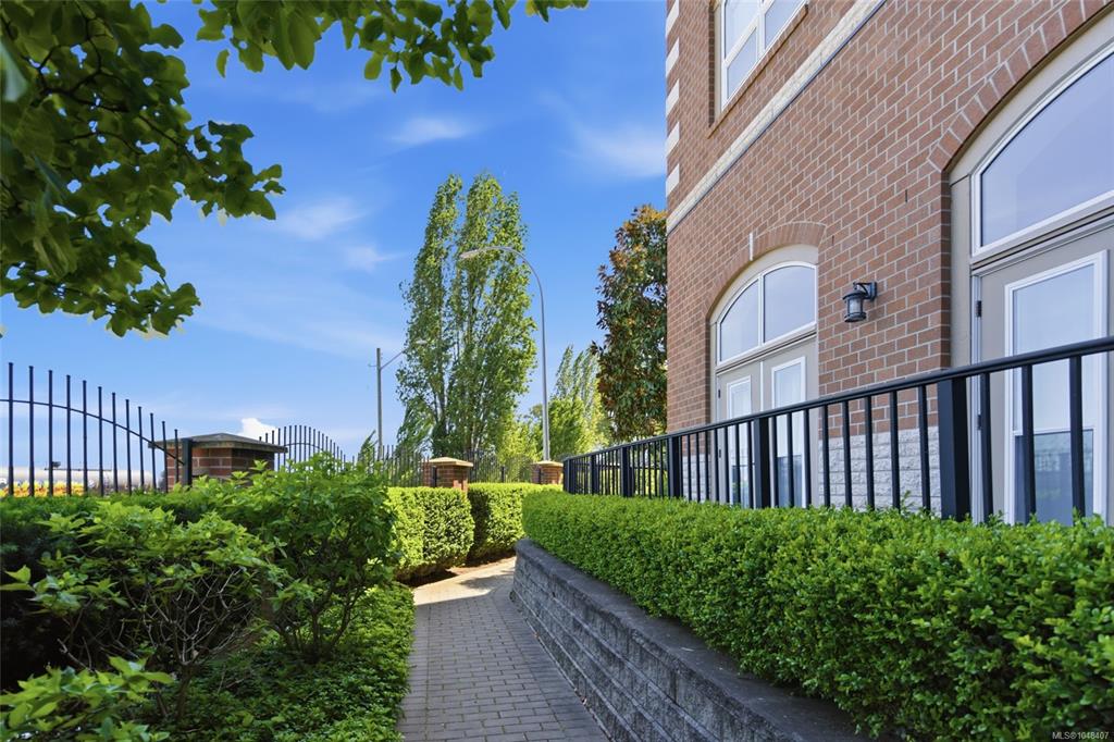 Fifth View of 104 Esplanade St, ROBINS GROVE, Nanaimo, BC, V9R 0G6