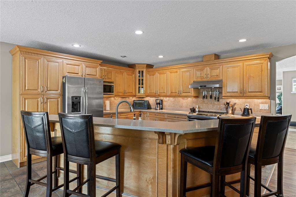 Third View of 828 Sunray Rd, Parksville, BC, V9P 1A6