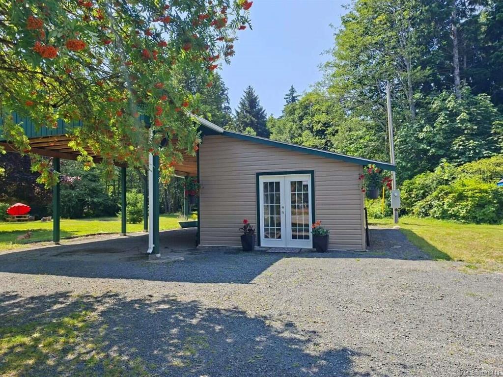 Third View of 955 Despins Rd, Sayward, BC, V0P 1R0