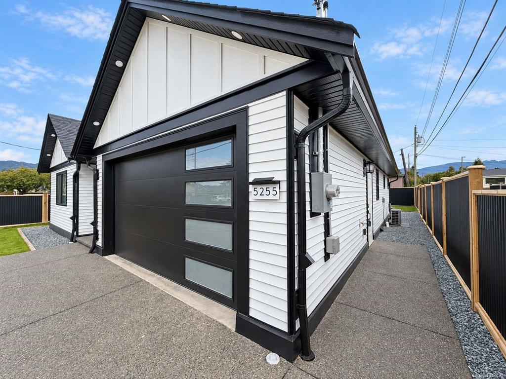 Third View of 5255 Tebo Ave, Port Alberni, BC, V9Y 6A2
