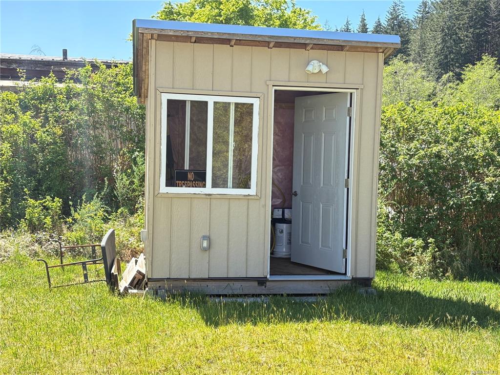 Fifth View of 20 Edith Rd, Tahsis, BC, V0P 1X0