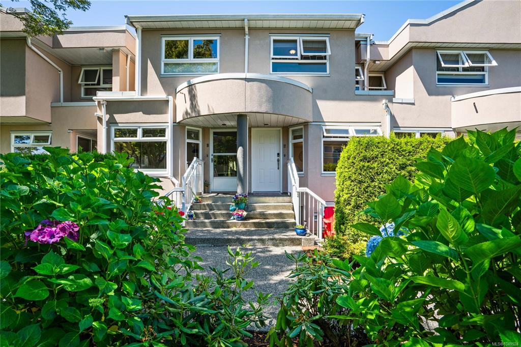 Second View of 478 Culduthel Rd, Saanich, BC, V8Z 1G1