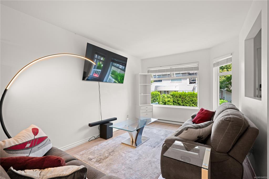 Fourth View of 478 Culduthel Rd, Saanich, BC, V8Z 1G1