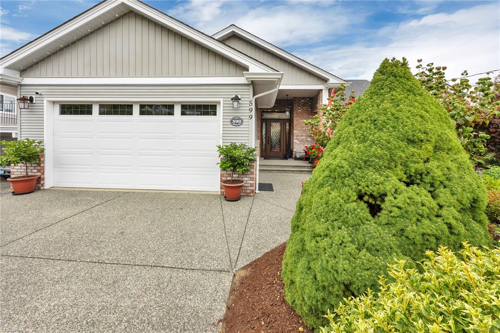 599 Hillcrest Ave, 1048525, BC,