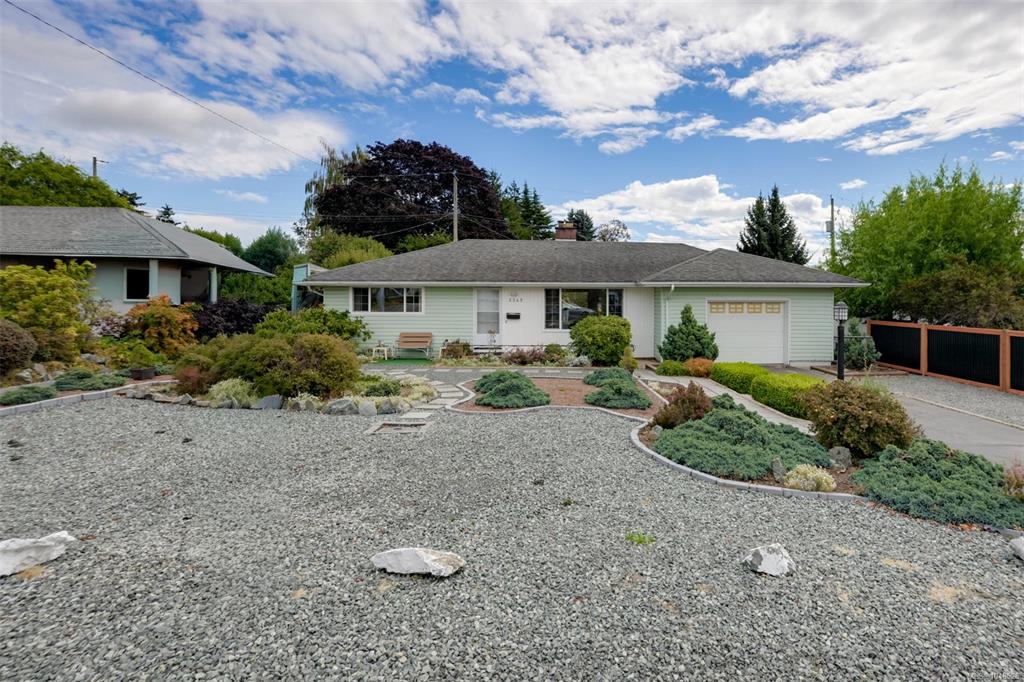 Second View of 3345 Biscoe Dr, Saanich, BC, V8Z 4P7