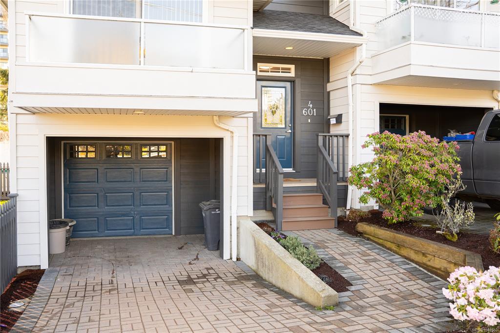 Fourth View of 601 Nelson St, Esquimalt, BC, V9A 6P7