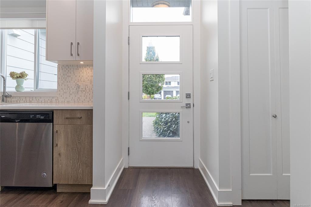 Fourth View of 2874 Meridian Ave, Langford, BC, V9B 0V2