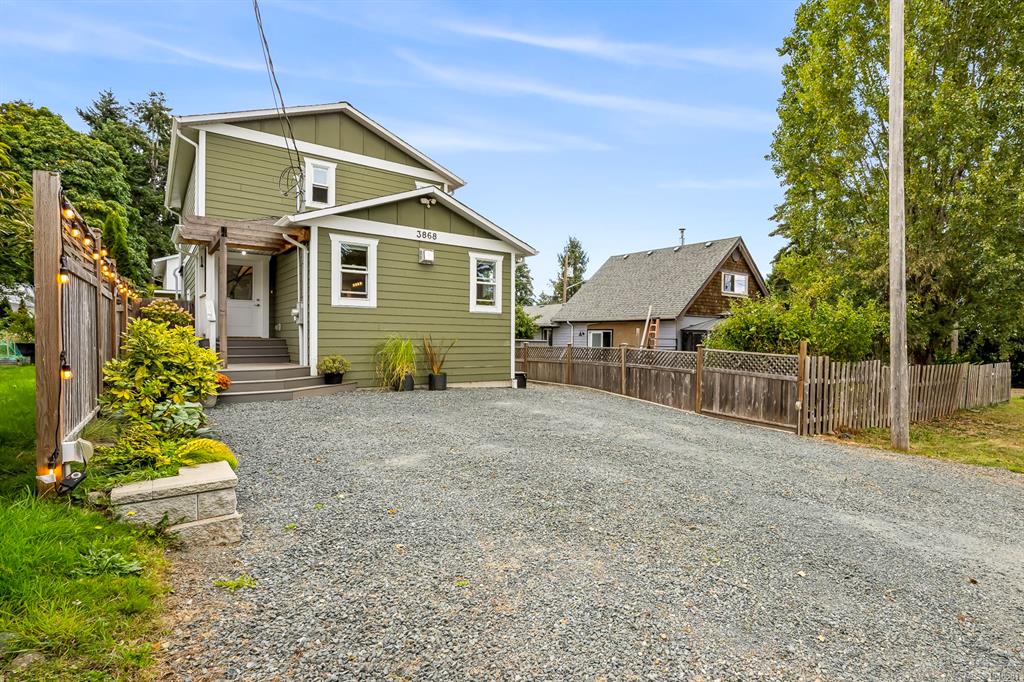 Third View of 3868 Royston Rd, Royston, BC, V0R 2V0