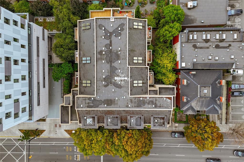 Fourth View of 1015 Johnson St, The Monterey, Victoria, BC, V8V 3N6