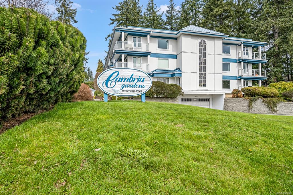 Second View of 1970 Comox Ave, Cambria Gardens, Comox, BC, V9M 3M7