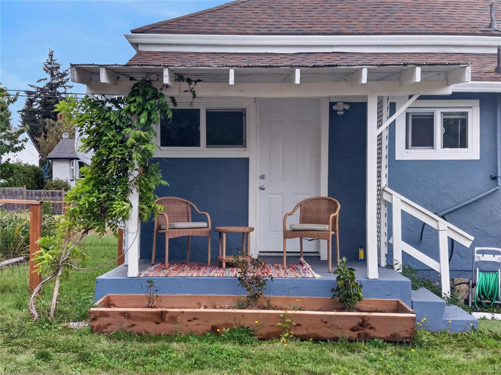 Fifth View of 2807 Windermere Ave, Cumberland, BC, V0R 1S0