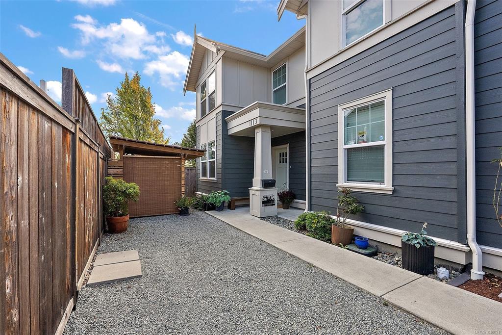 1113 Lyall St, 1048621, BC,